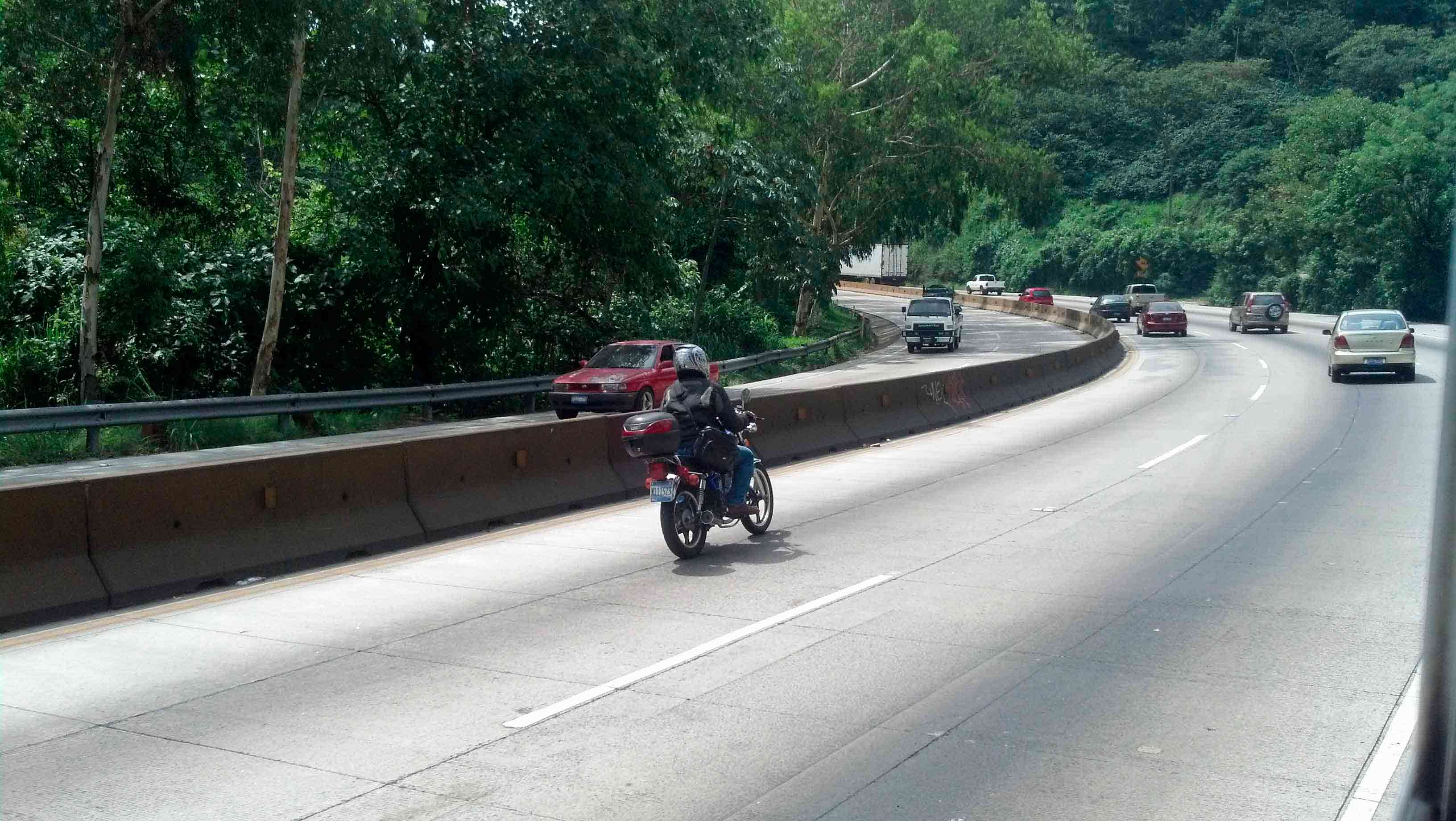 Drive in El Salvador